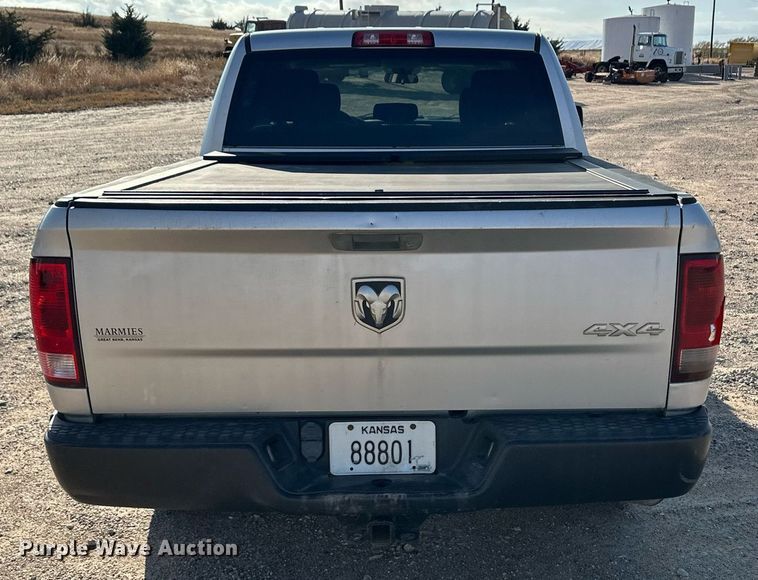 image for item ER8271 2013 Dodge Ram 1500 Crew Cab pickup truck