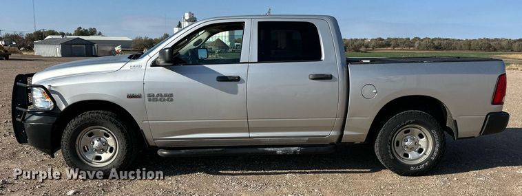 image for item ER8271 2013 Dodge Ram 1500 Crew Cab pickup truck