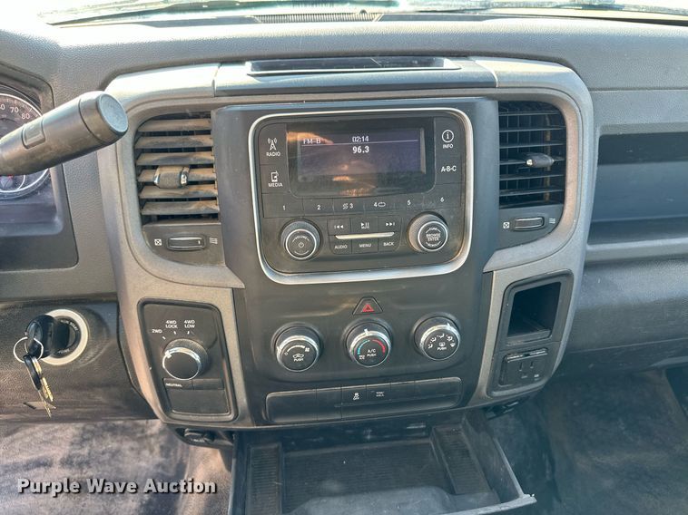 image for item ER8271 2013 Dodge Ram 1500 Crew Cab pickup truck