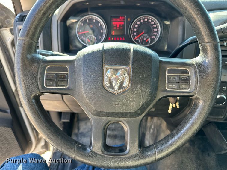 image for item ER8271 2013 Dodge Ram 1500 Crew Cab pickup truck