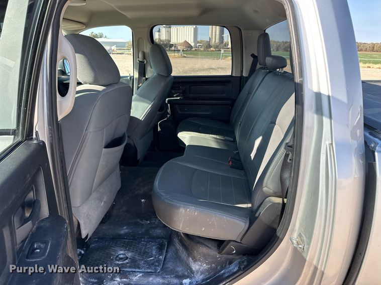 image for item ER8271 2013 Dodge Ram 1500 Crew Cab pickup truck