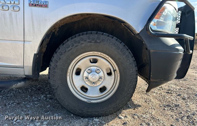 image for item ER8271 2013 Dodge Ram 1500 Crew Cab pickup truck