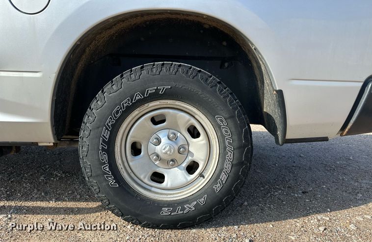 image for item ER8271 2013 Dodge Ram 1500 Crew Cab pickup truck