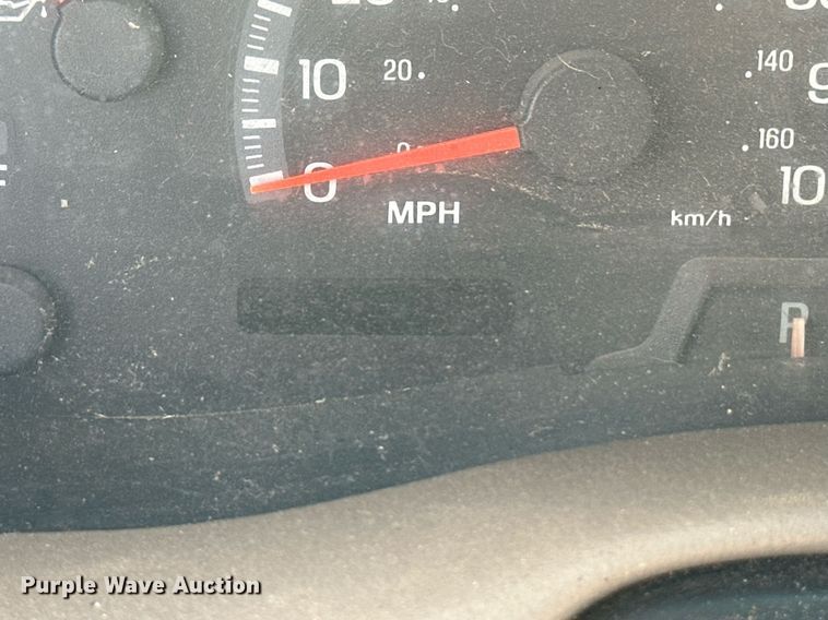 image for item ER8545 2000 Ford F150 animal control pickup truck