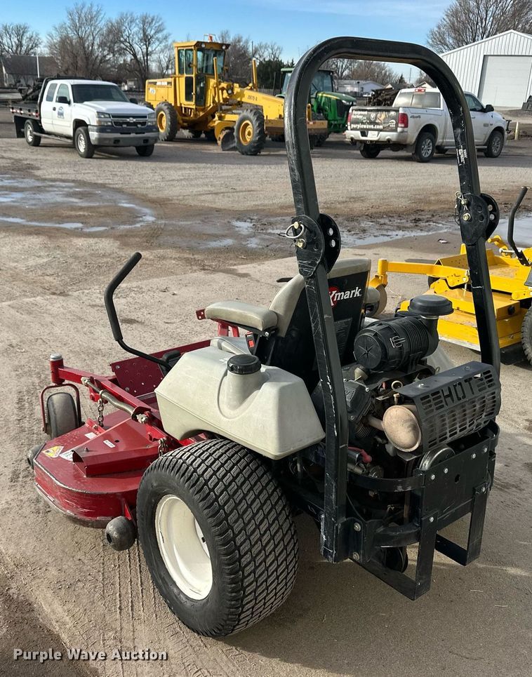 image for item ER8547 ExMark Lazer Z ZTR lawn mower