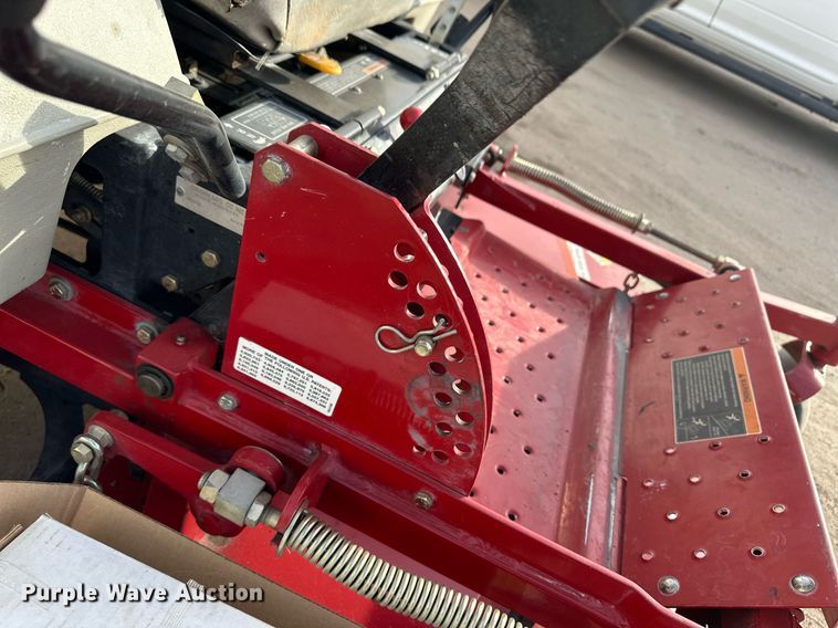 image for item ER8547 ExMark Lazer Z ZTR lawn mower