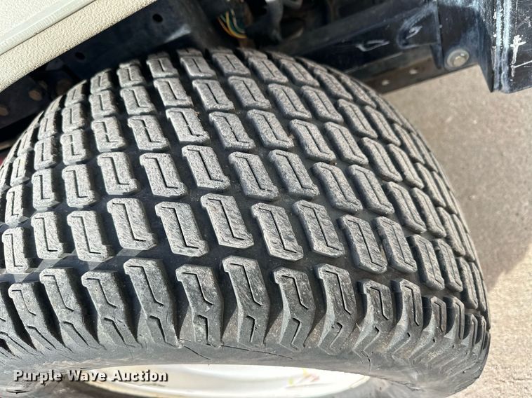 image for item ER8547 ExMark Lazer Z ZTR lawn mower