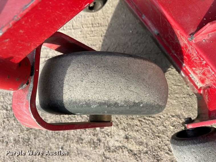 image for item ER8547 ExMark Lazer Z ZTR lawn mower