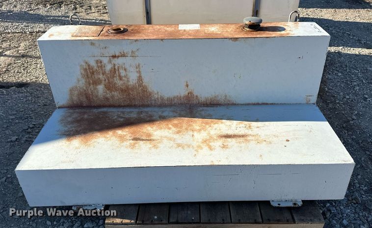 image for item ER8559 Delta Consolidated Industries 480000 L-shaped fuel tank