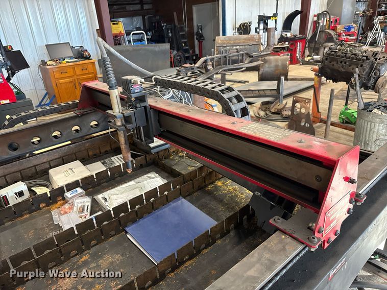 image for item LH9384 Torchmate Growth Series plasma cutting table