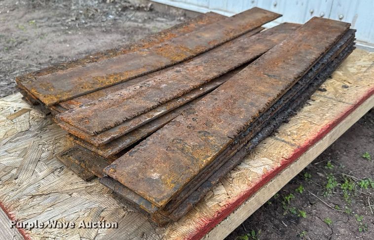 image for item LH9384 Torchmate Growth Series plasma cutting table