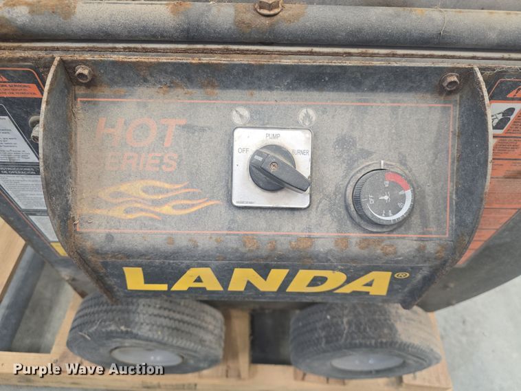 image for item NI9364 Landa Hot Series pressure washer