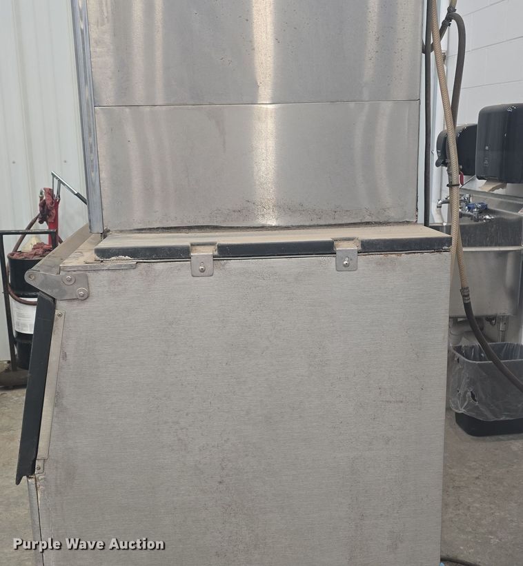 image for item NI9365 Hoshizaki KM-320MWH ice machine