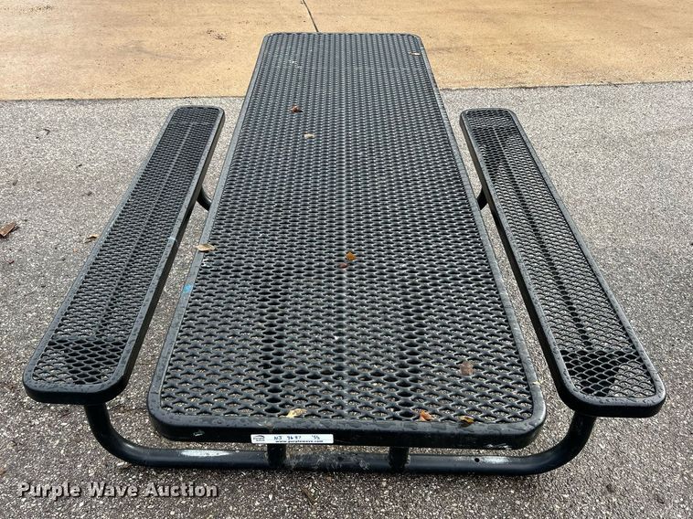 image for item NJ9687 (5) picnic tables