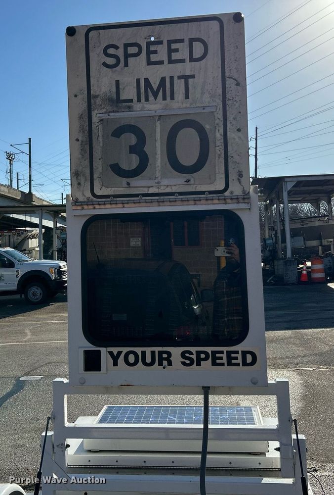 image for item NJ9690 (2) Kustom Signals Smart radar trailers