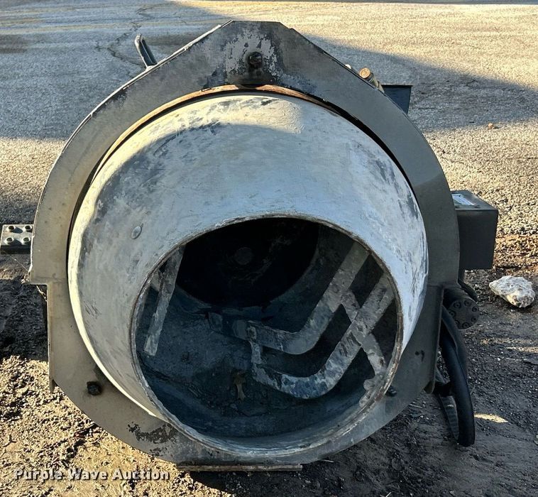 image for item NJ9692 Bobcat skid steer concrete mixer