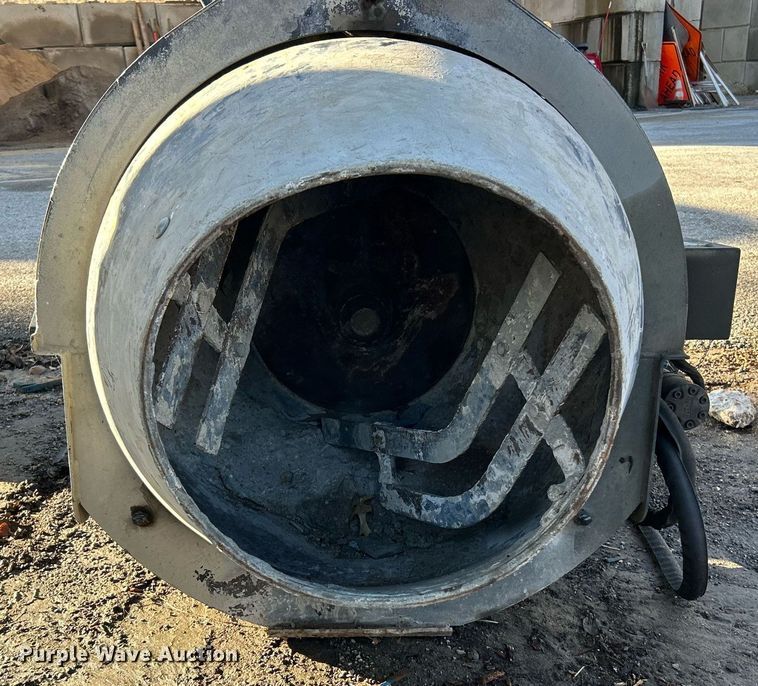 image for item NJ9692 Bobcat skid steer concrete mixer
