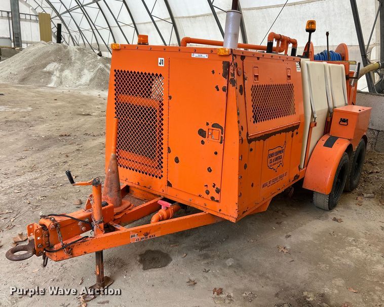 image for item NJ9706 Sewer Equipment of America 747 FR2000 vacuum trailer