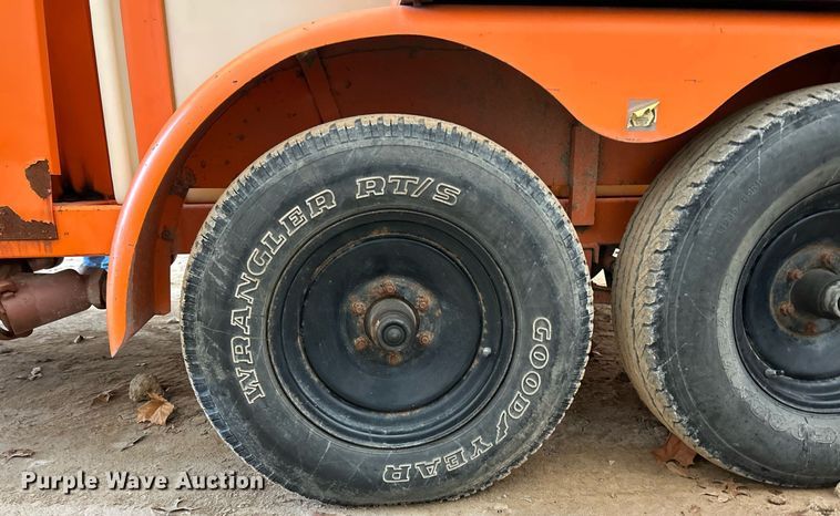 image for item NJ9706 Sewer Equipment of America 747 FR2000 vacuum trailer