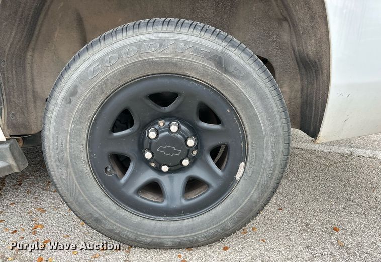 image for item NQ9102 2016 Chevrolet Tahoe Police  SUV