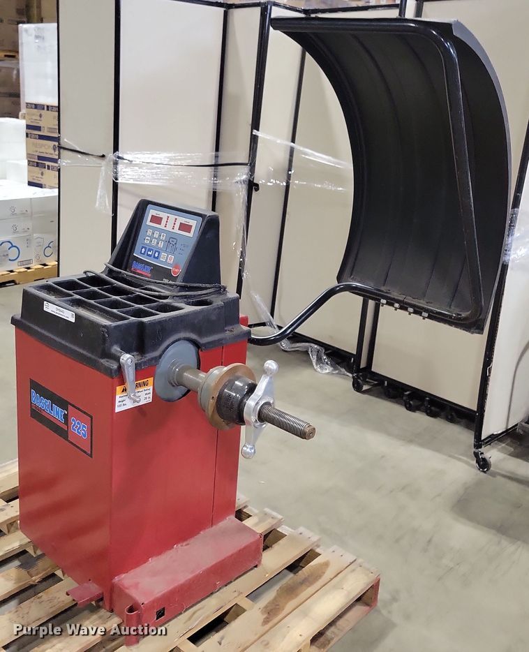 image for item OH9443 Coats Baseline 225 wheel balancer