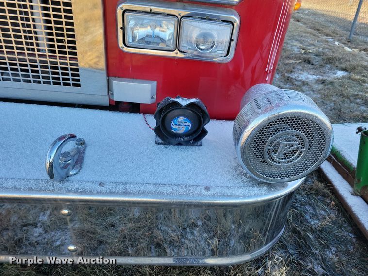 image for item OH9480 1989 Spartan Grumman Quint fire truck