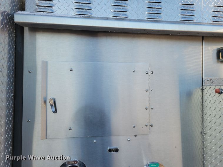 image for item OH9480 1989 Spartan Grumman Quint fire truck