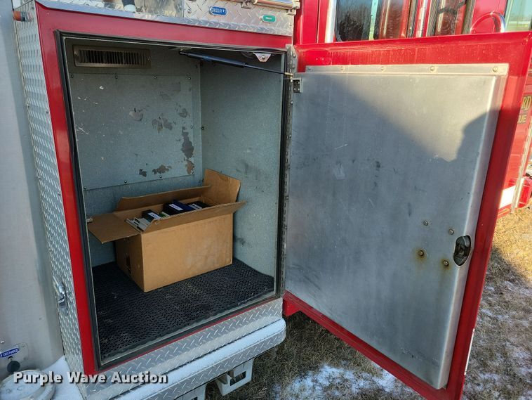 image for item OH9480 1989 Spartan Grumman Quint fire truck