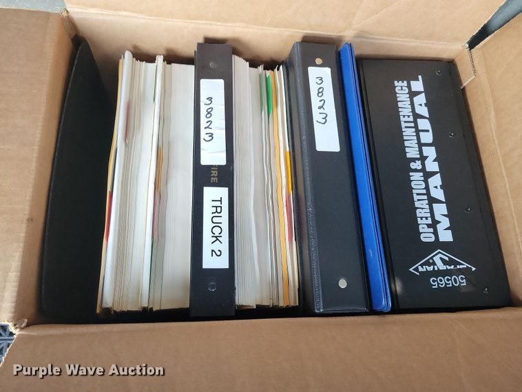 image for item OH9480 1989 Spartan Grumman Quint fire truck