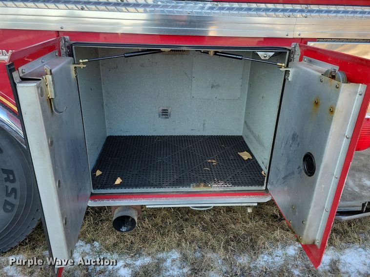 image for item OH9480 1989 Spartan Grumman Quint fire truck