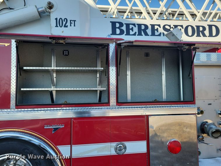 image for item OH9480 1989 Spartan Grumman Quint fire truck