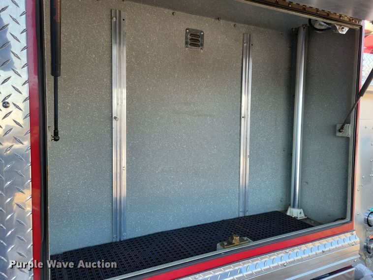 image for item OH9480 1989 Spartan Grumman Quint fire truck