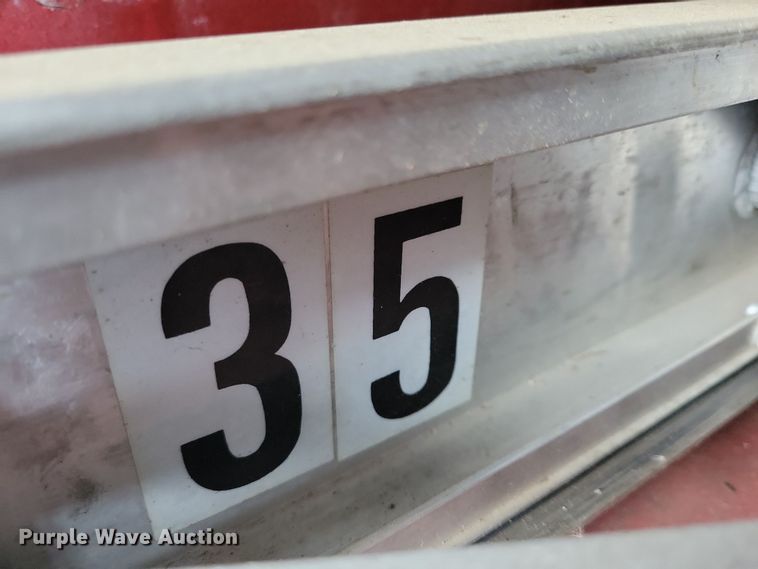 image for item OH9480 1989 Spartan Grumman Quint fire truck