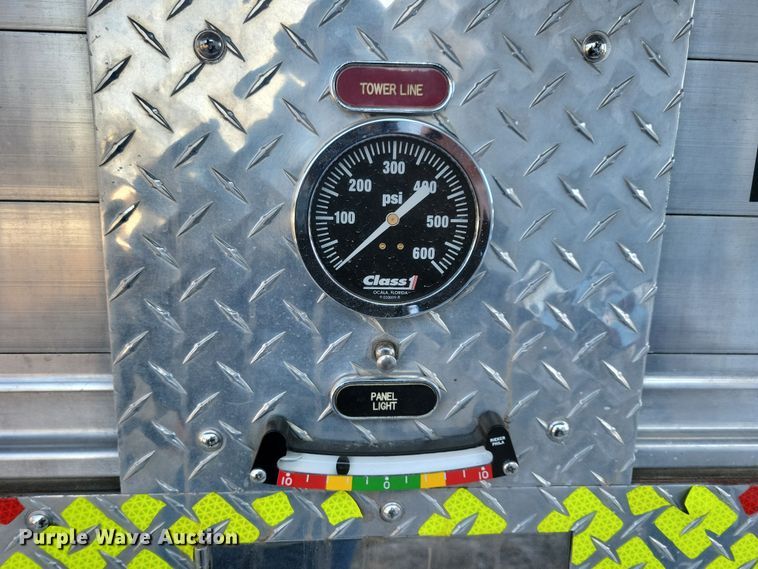 image for item OH9480 1989 Spartan Grumman Quint fire truck