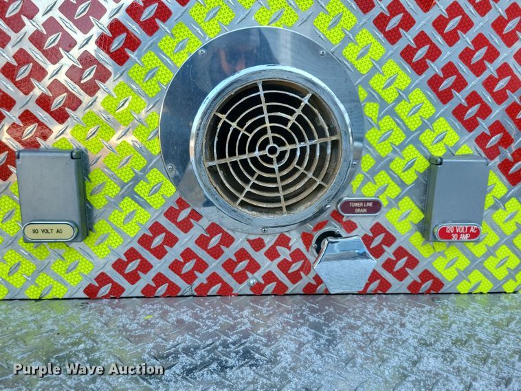 image for item OH9480 1989 Spartan Grumman Quint fire truck