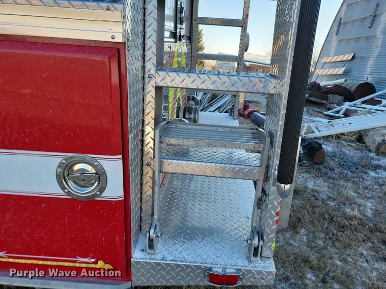 image for item OH9480 1989 Spartan Grumman Quint fire truck