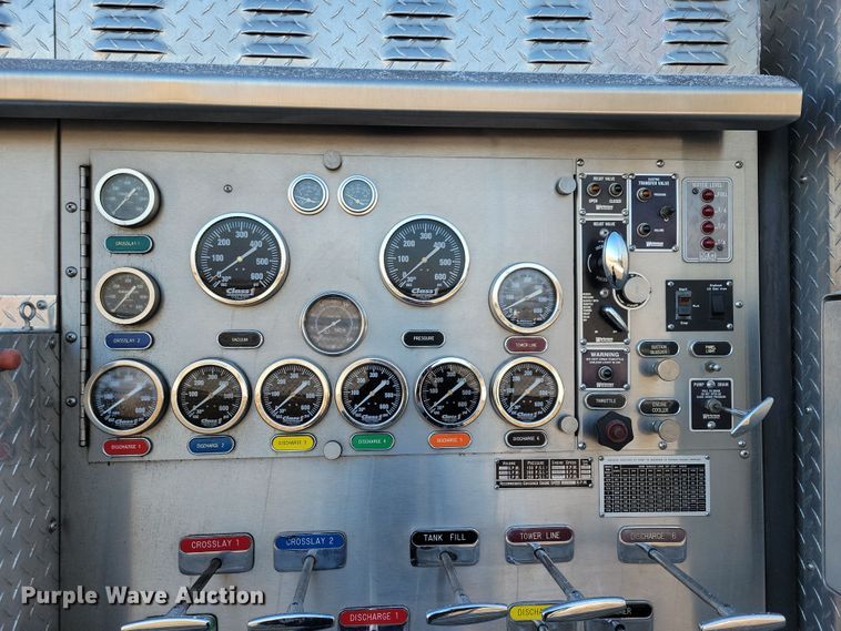 image for item OH9480 1989 Spartan Grumman Quint fire truck