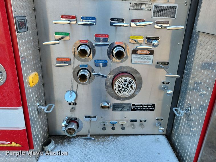 image for item OH9480 1989 Spartan Grumman Quint fire truck