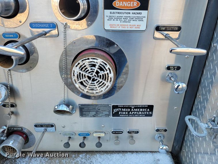 image for item OH9480 1989 Spartan Grumman Quint fire truck