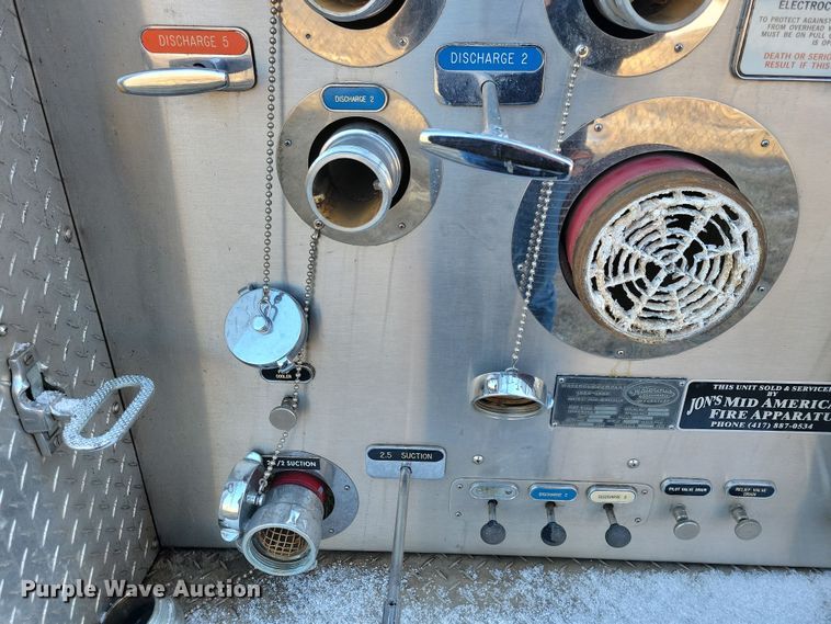 image for item OH9480 1989 Spartan Grumman Quint fire truck