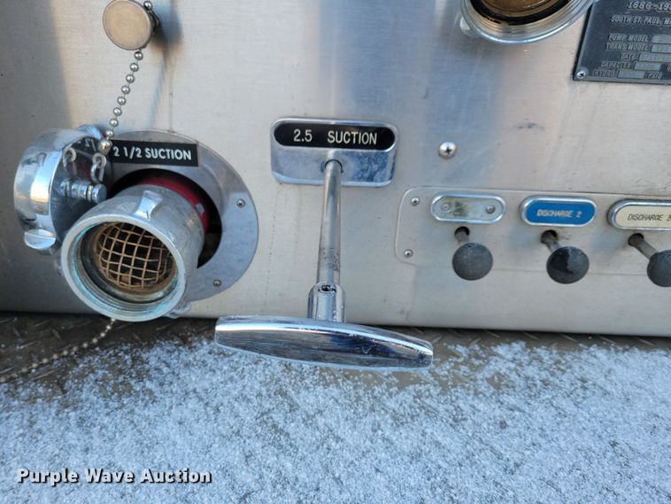 image for item OH9480 1989 Spartan Grumman Quint fire truck