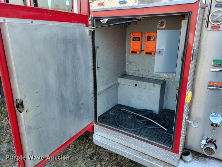 image for item OH9480 1989 Spartan Grumman Quint fire truck