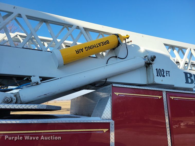 image for item OH9480 1989 Spartan Grumman Quint fire truck