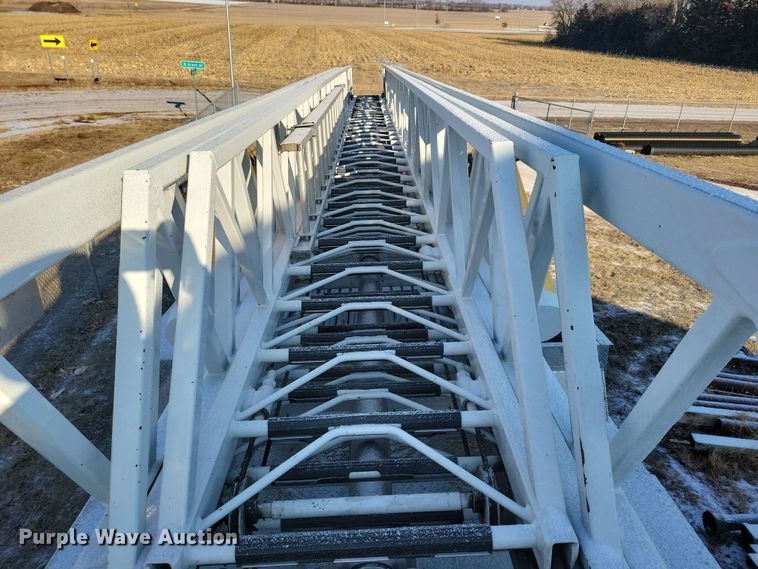 image for item OH9480 1989 Spartan Grumman Quint fire truck