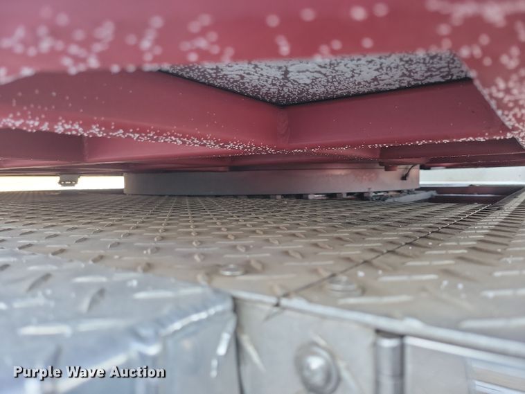 image for item OH9480 1989 Spartan Grumman Quint fire truck