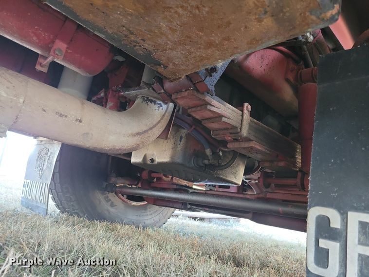 image for item OH9480 1989 Spartan Grumman Quint fire truck