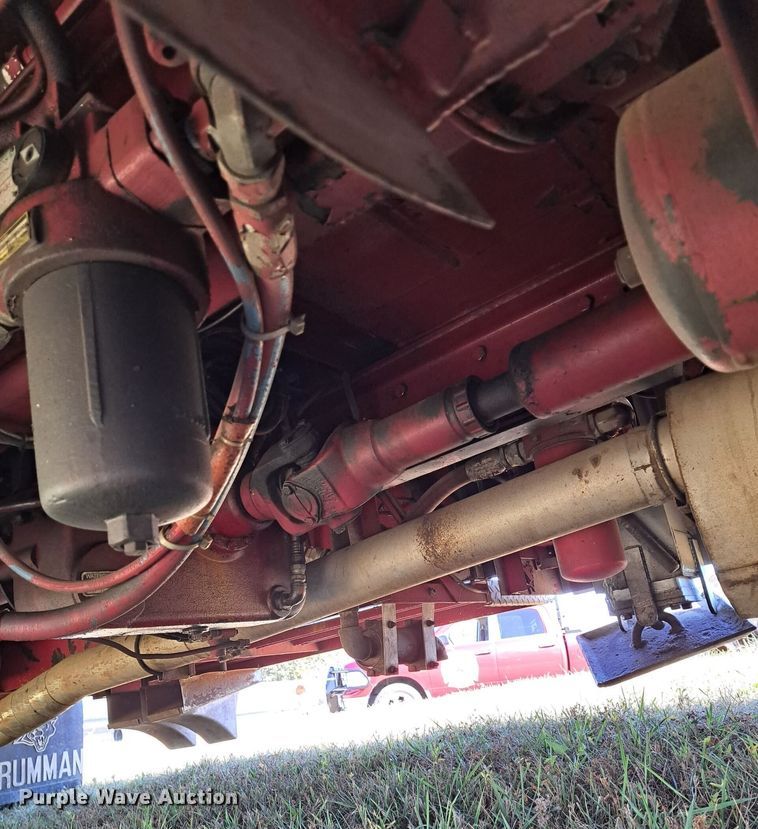 image for item OH9480 1989 Spartan Grumman Quint fire truck