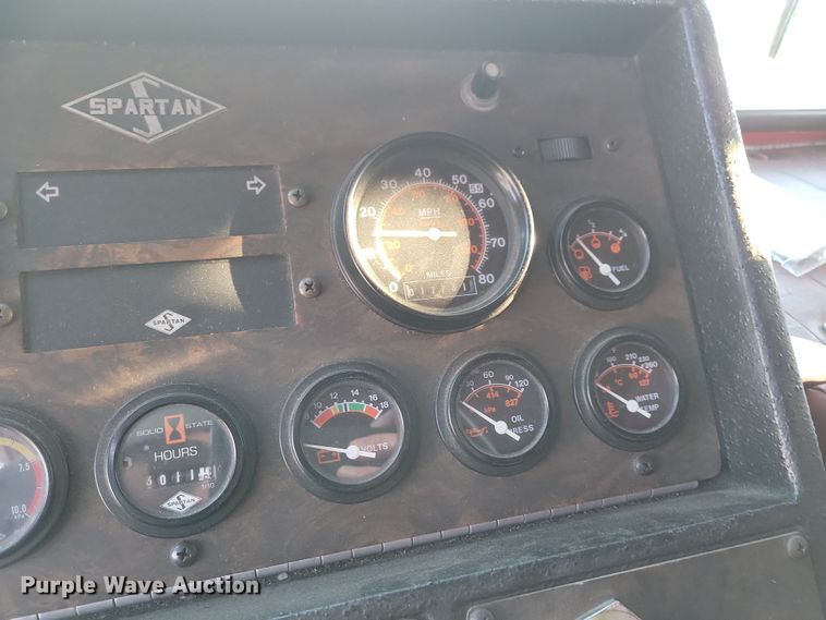 image for item OH9480 1989 Spartan Grumman Quint fire truck