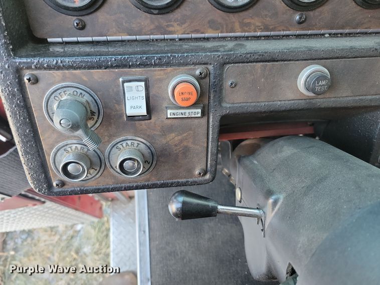 image for item OH9480 1989 Spartan Grumman Quint fire truck