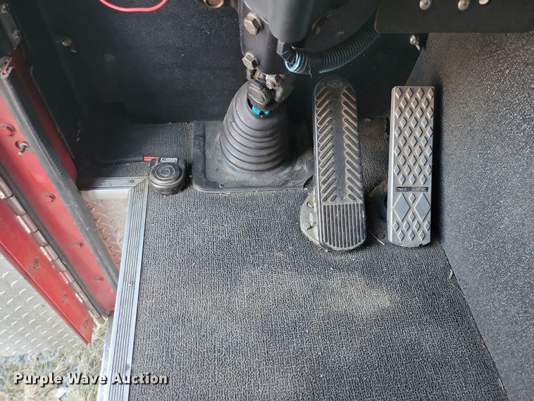 image for item OH9480 1989 Spartan Grumman Quint fire truck